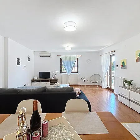 Emma By Interhome Apartamento
