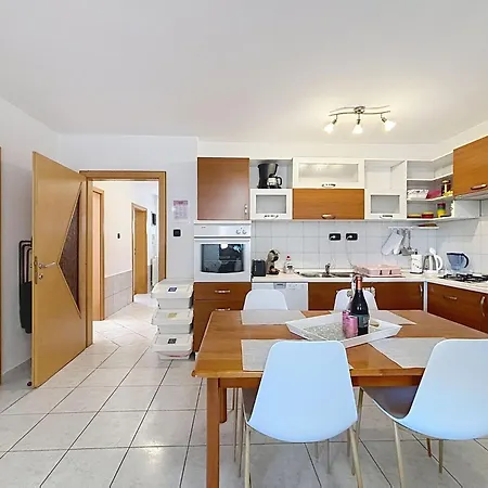 Apartamento Emma By Interhome *